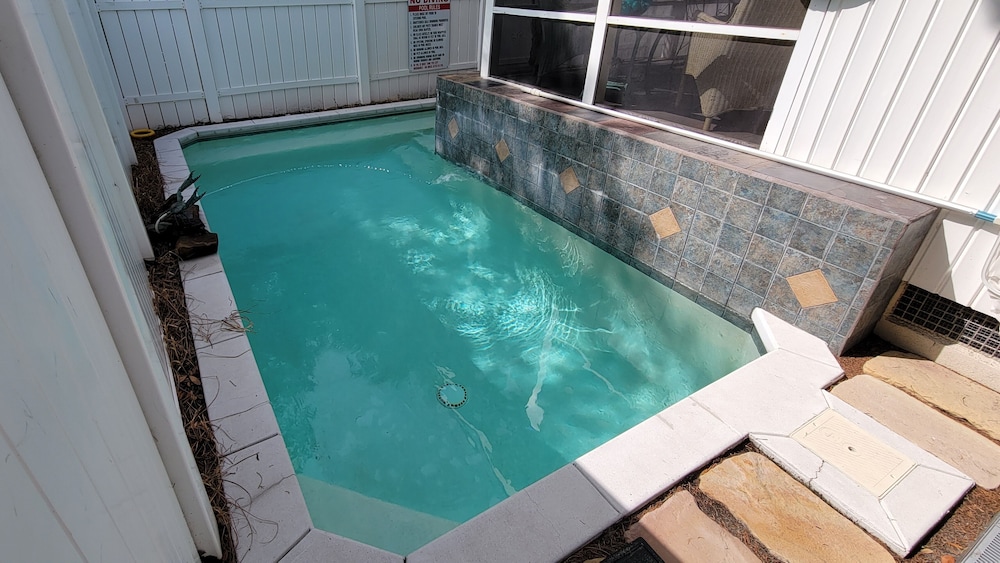 Under The Tybee Sun by Tybee Vacation Rentals