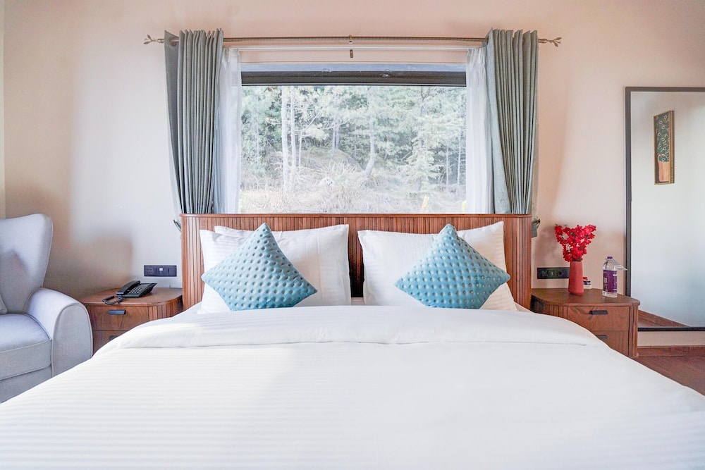 Sunday Premium 5 BHK Villa Mihika, Shimla