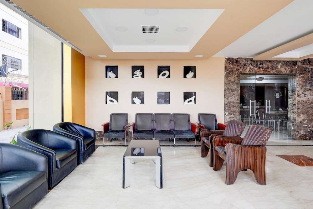 Super Townhouse Koyambedu Royal Plaza