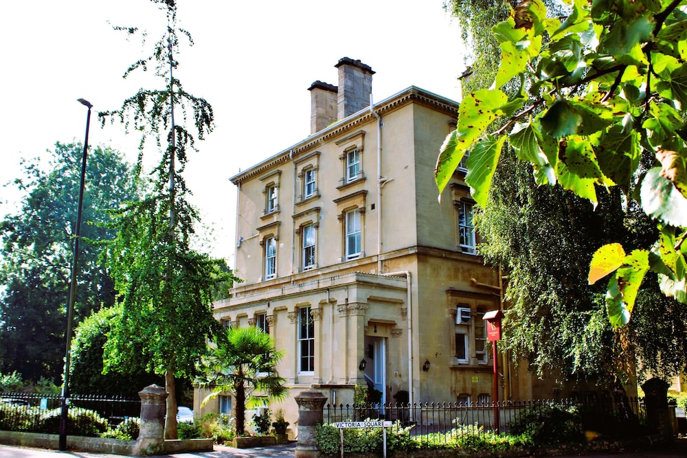 Hotel Victoria Square Hotel - Image 1