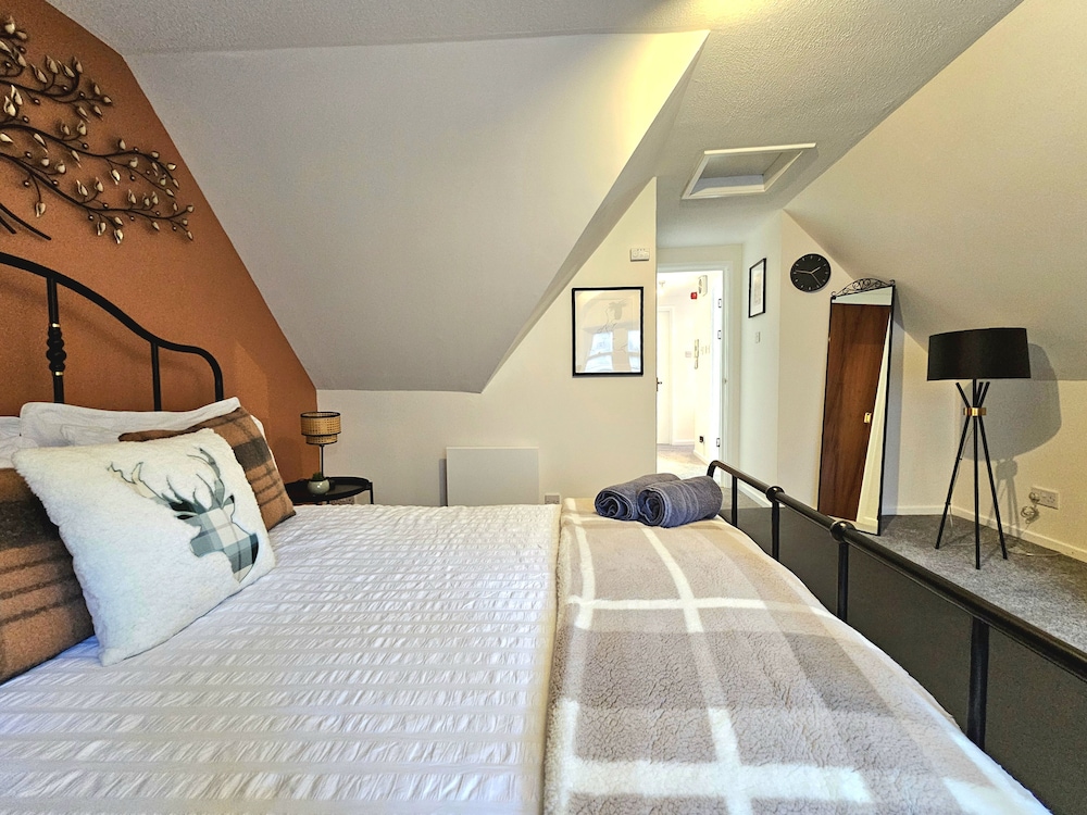Cosy Apartment in the heart of Inverness view 2