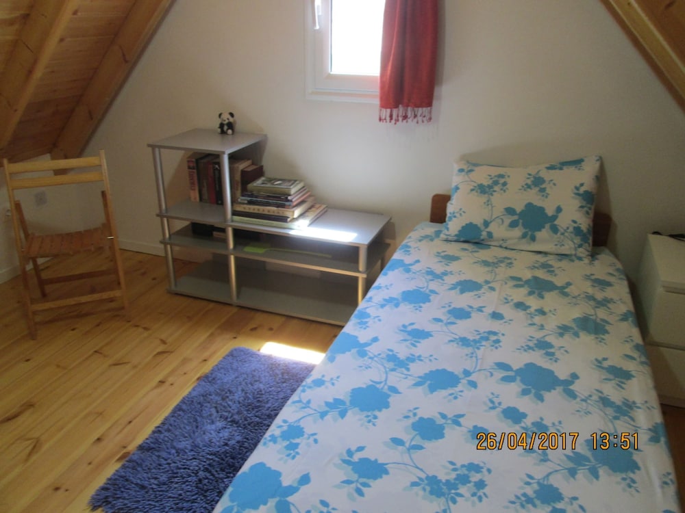 Spacious Chalet with Fruit Trees near Beach in Messinia view 4