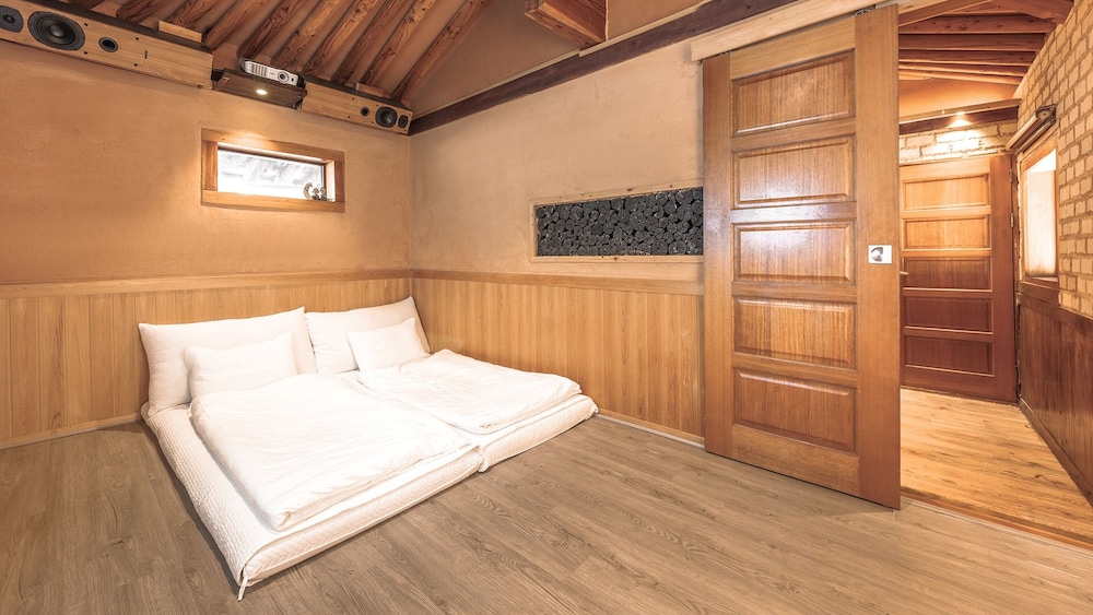 Yangpyeong Agni Choshi Mae Hanok Stay
