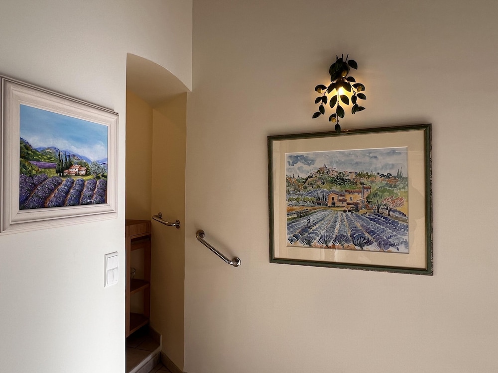 Very Charming Studio Apartment on Port in Cannes a Short Walk to Palais With Aircon and Internet - 411