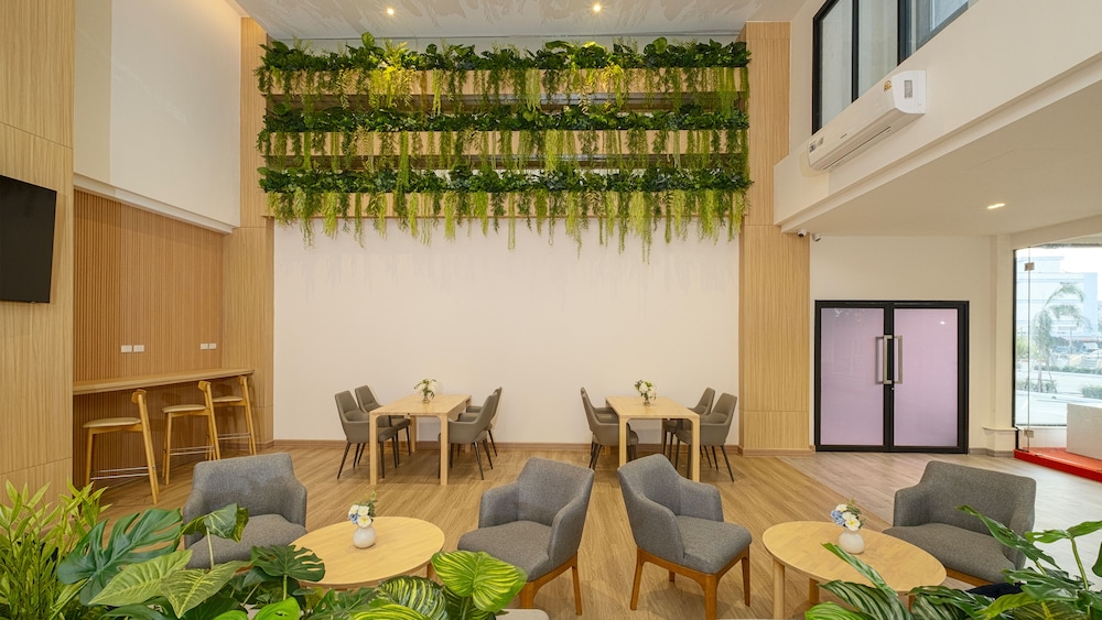 B2 Suphan Buri Premier Hotel