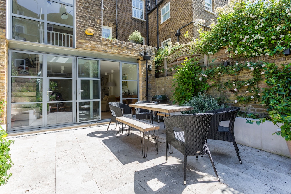 Oakington Road by Onefinestay
