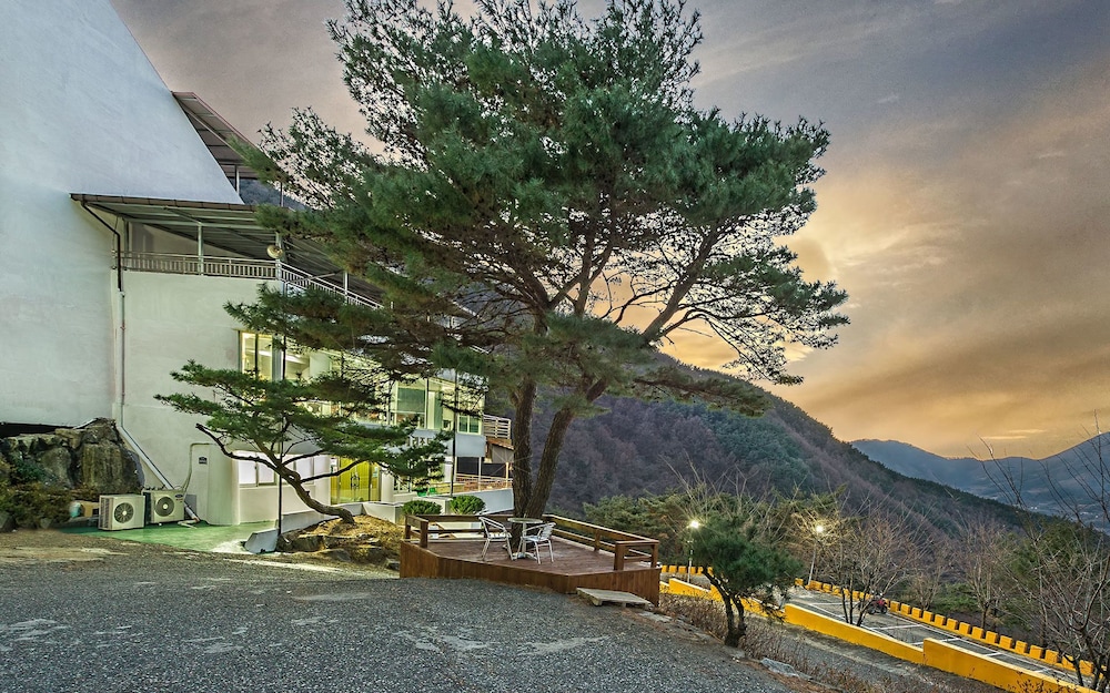 Jirisan Shinsegae Resort