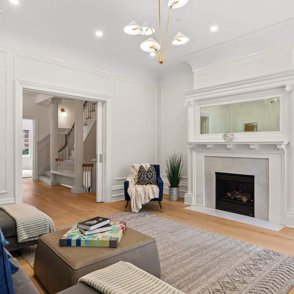 Riverside by Rove Travel 7BR Modern Townhouse