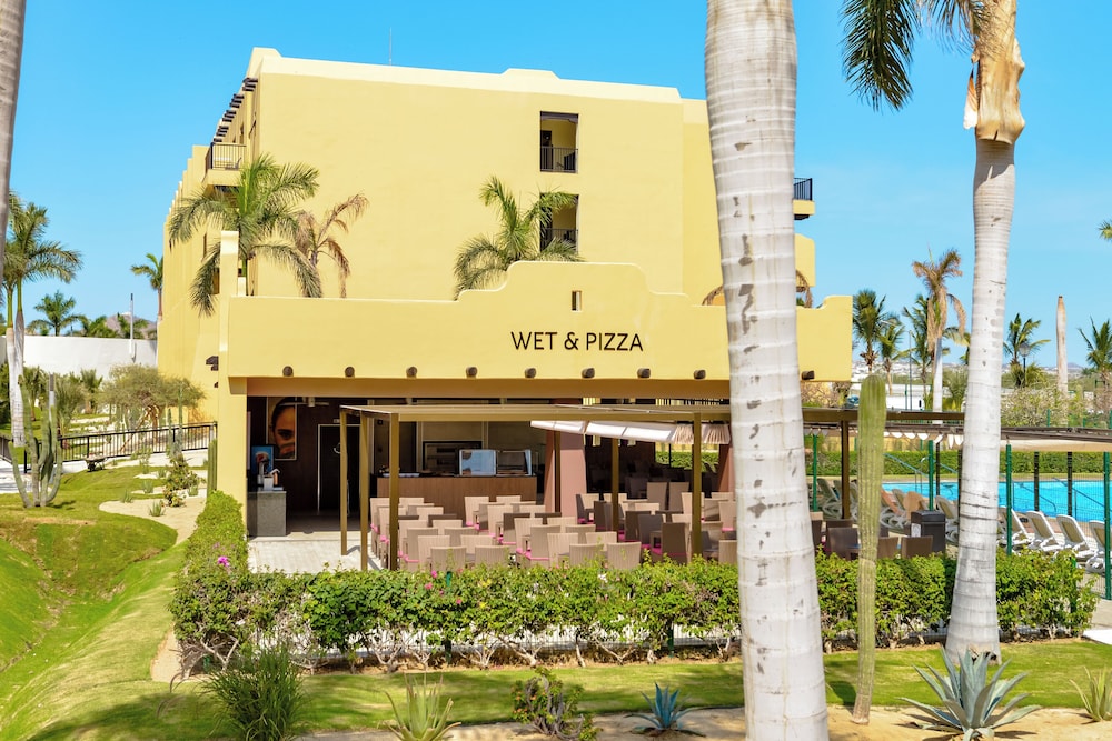 Los Cabos Vacations - Hotel Riu Santa Fe - All Inclusive - Property Image 48