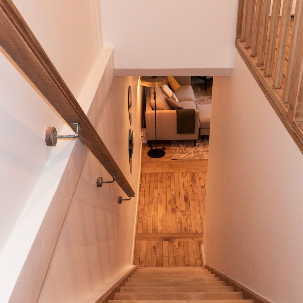 Copernic Line Elegant 3BR Apartment in Paris