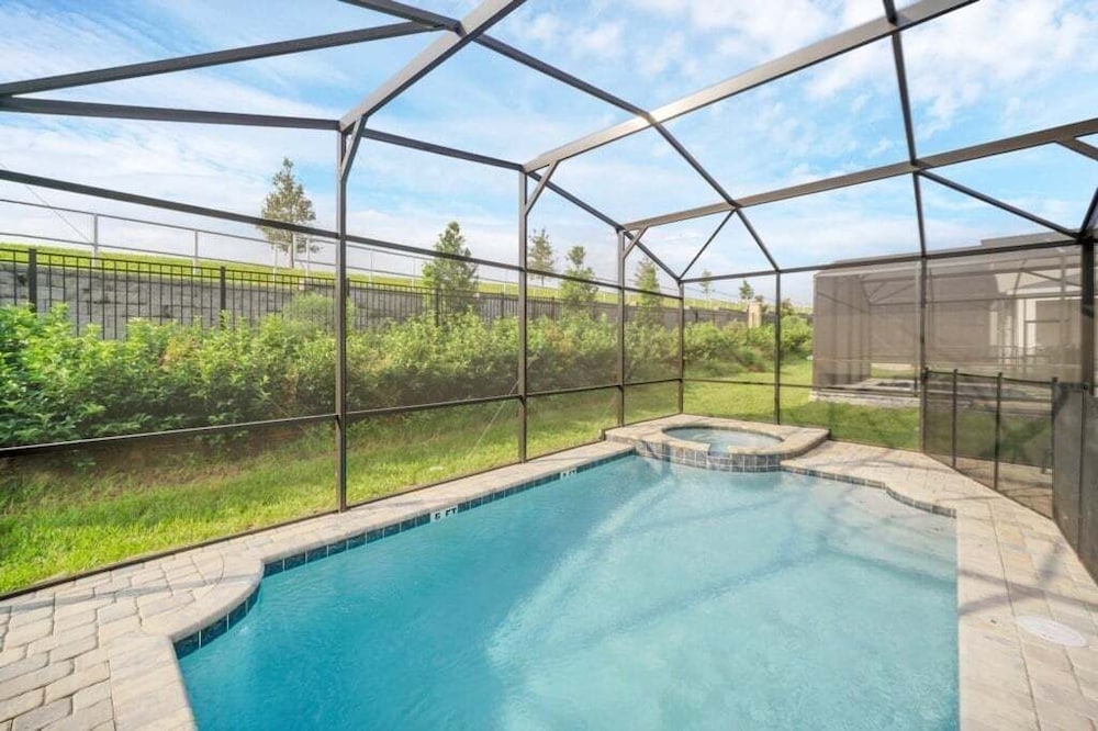 Private Pool, Spa, Movie Theater Room For Family! 7 Bedroom Villa