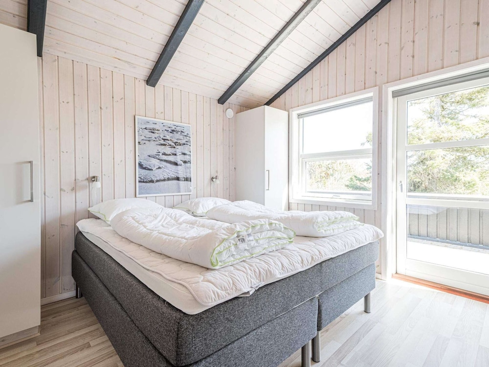 10 Person Holiday Home in Henne view 2