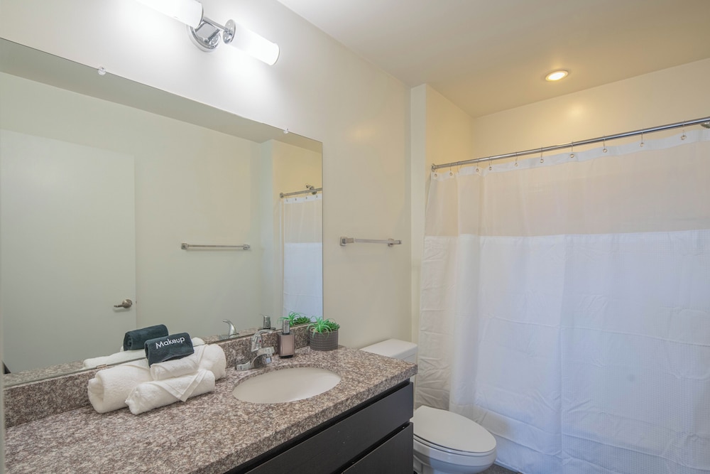 ROVE LIVING/KL - Roosevelt Point