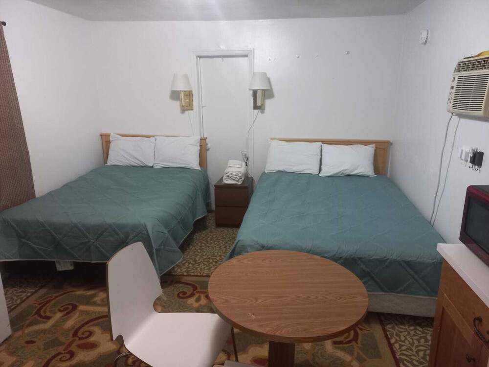Pillow Talk Motel