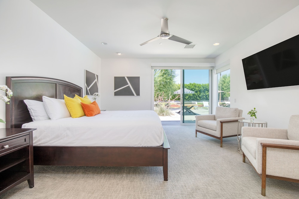 The Polo Villas by AvantStay – Modern Oasis Near Empire Polo Club
