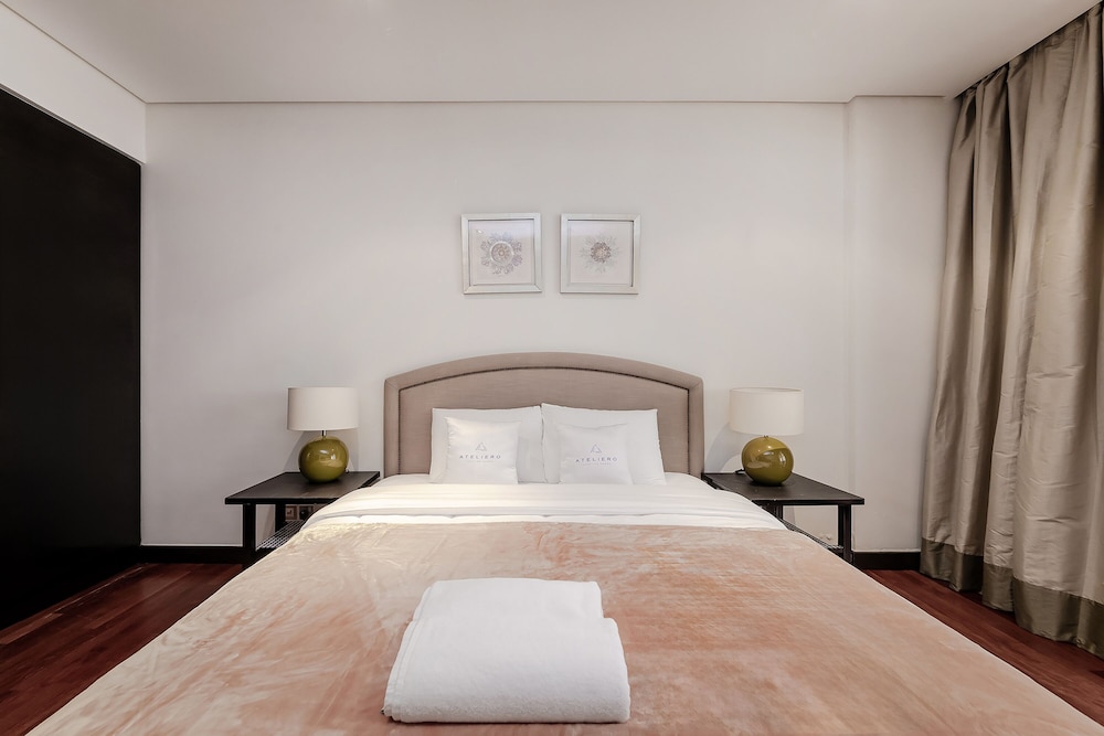 Exotic Apartments at Royal Amwaj