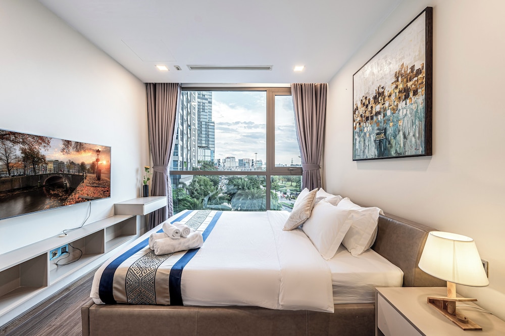 Vinhomes Central Park Apartment by Hava