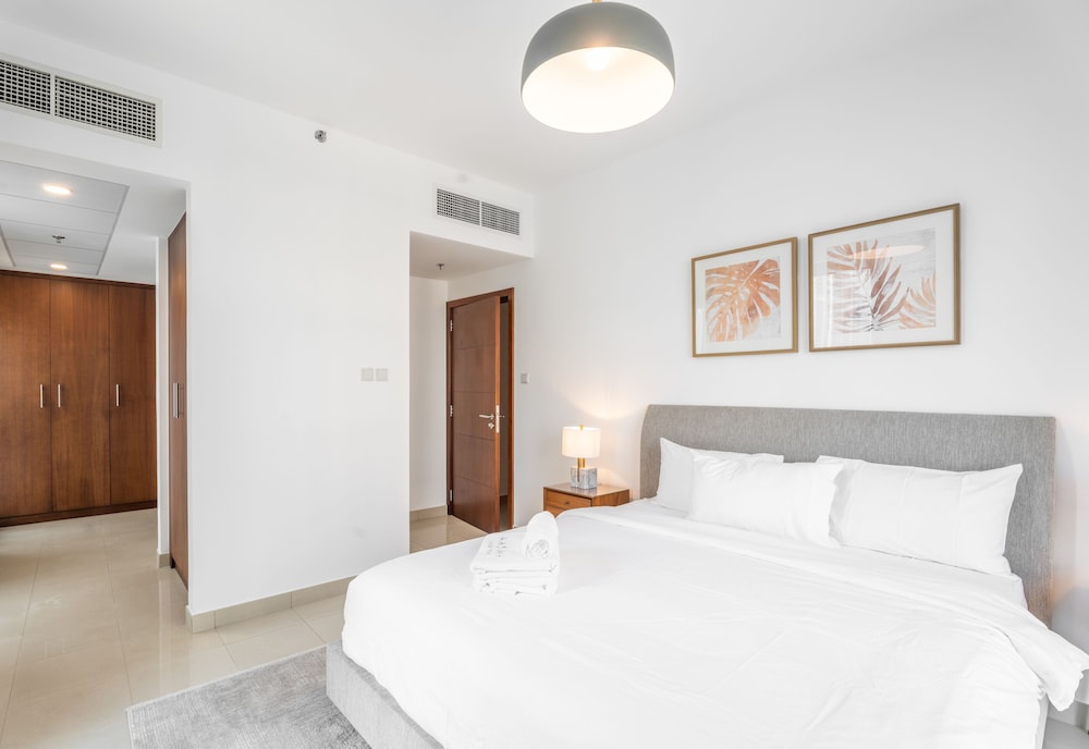 Nasma Luxury Stays - Standpoint Tower A