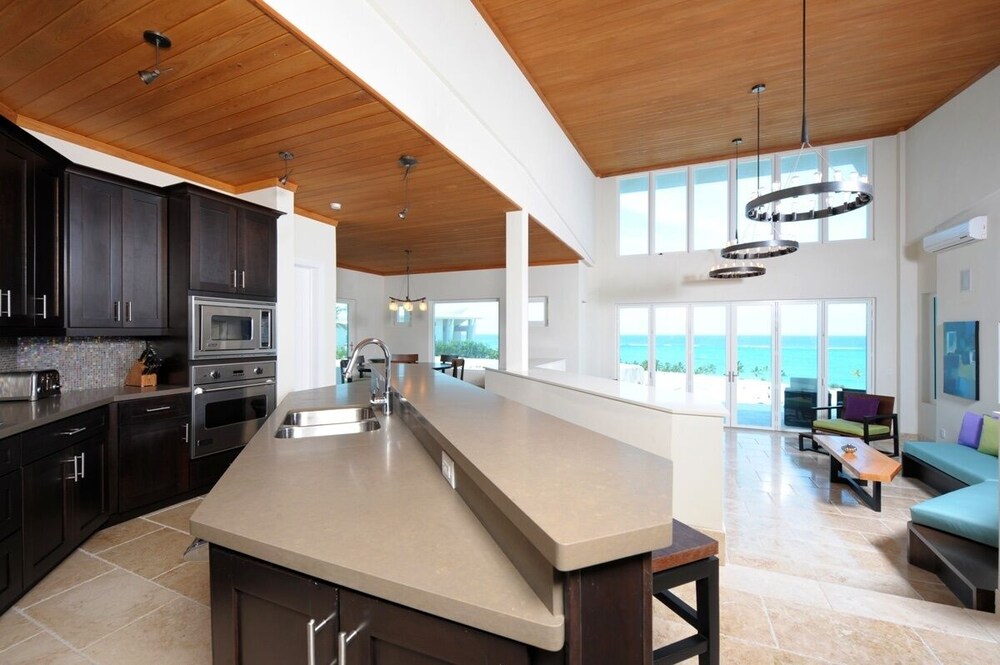 Sky Beach Club Rock House 4 Bedroom Home - Photo 6