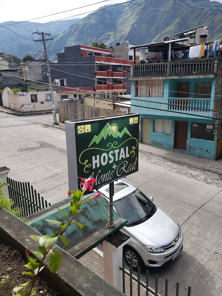 Hostal Monte Real