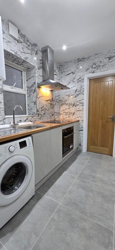 City Escape in Newcastle - 2 Bedroom Apartment