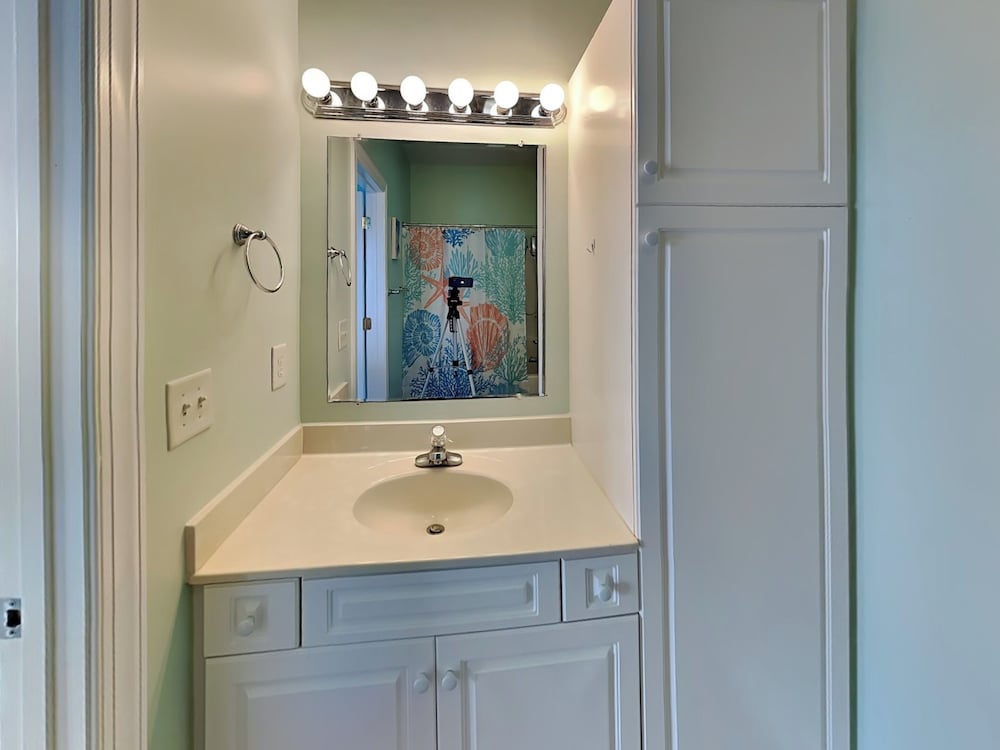 Otter Oasis by Topsail Realty