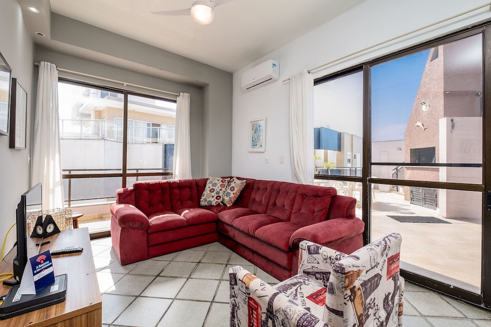 Beira-sea Condominium in Ingleses Norte - POR