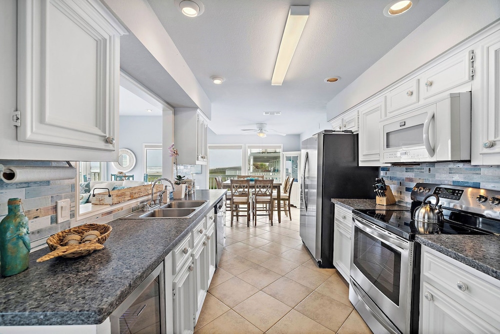 Butterfly Dunes by Ryson Vacation Rentals
