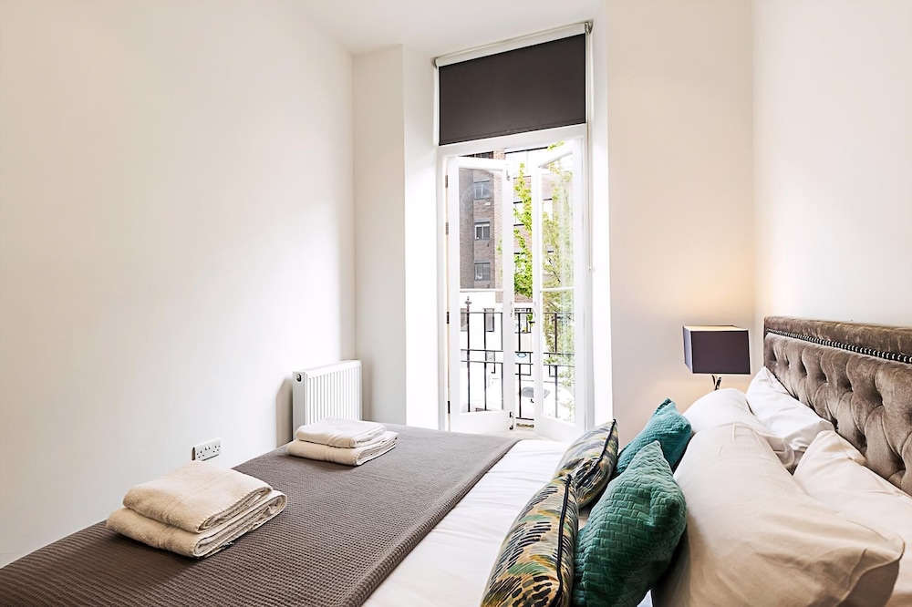 Stylish Two-bed Flat Near Oxford Circus