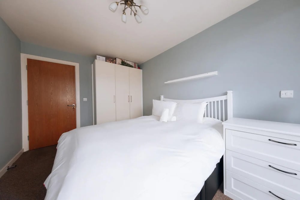 Chic & Radiant 1BD Flat Near Dublin City Centre!