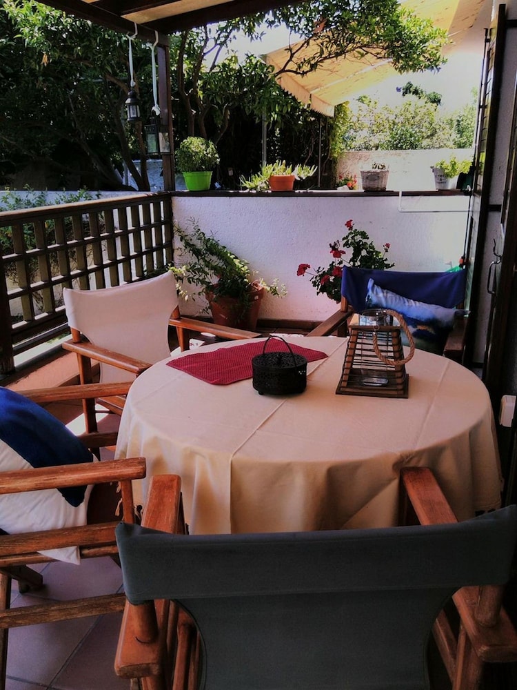 Orsiida Seaside Cottage K Gatzea