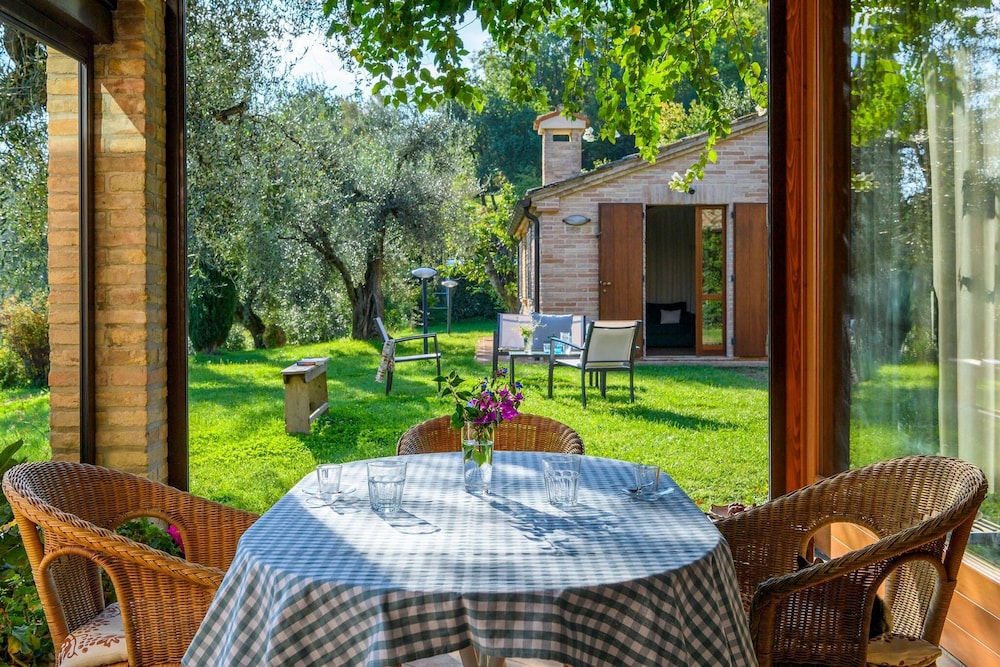 Villa Emilianna 12 2 by Marche Holiday Villas