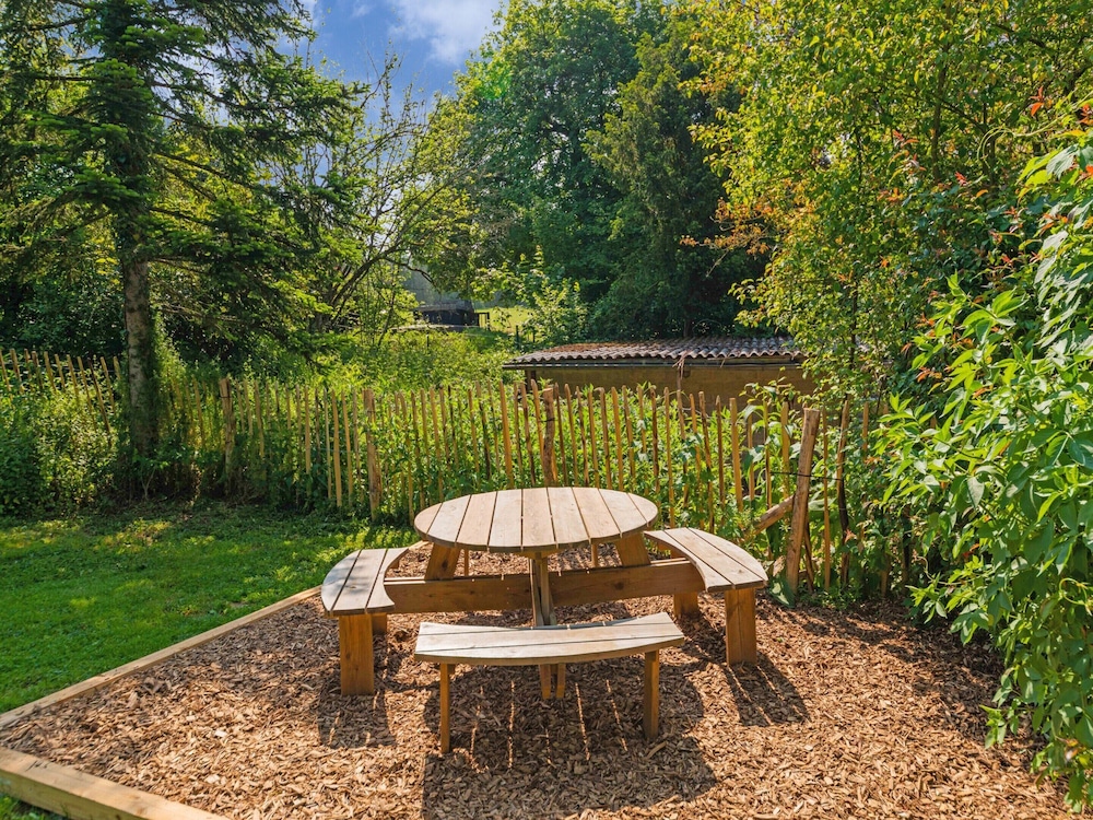 Cosy Holiday Home in Modave With Garden