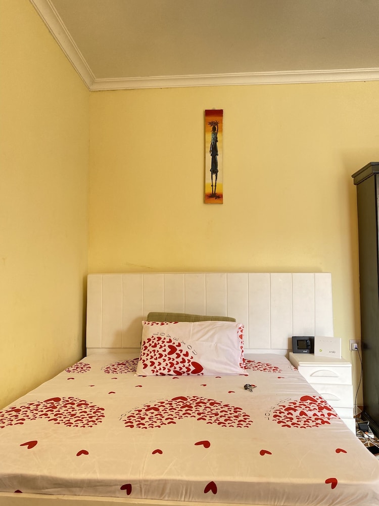 Cozy Studio Apartment view 5