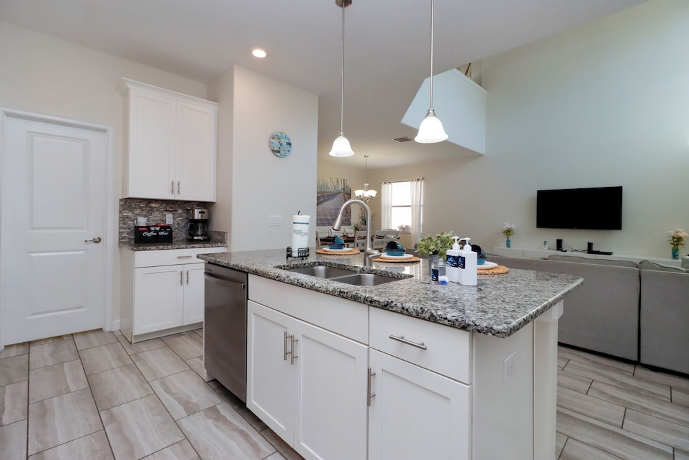 Solterra Family Vacation Home | Private Pool, Spa!