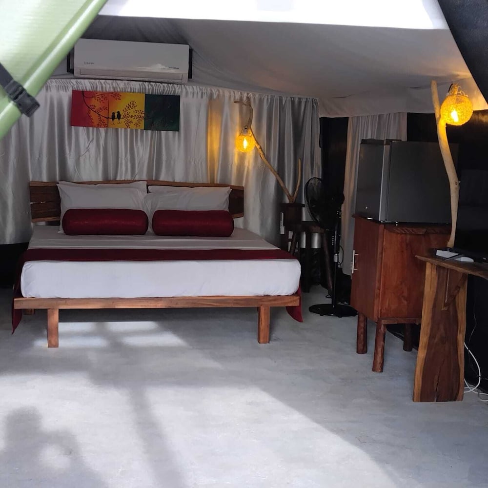 Nagara Lake Glamping Resort