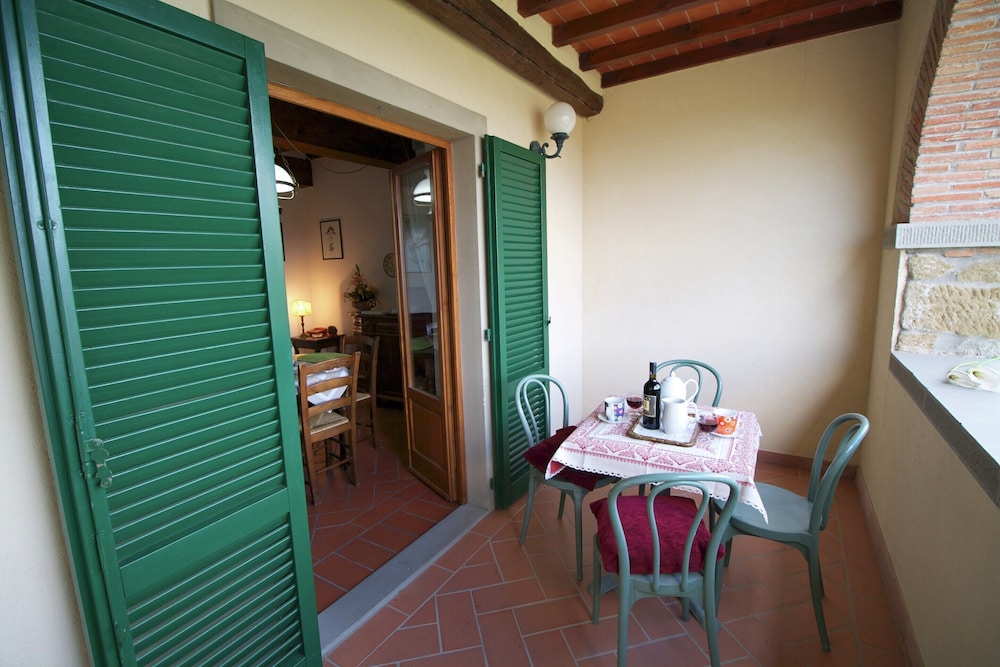 Apartment in Tuscany Near Vineyards