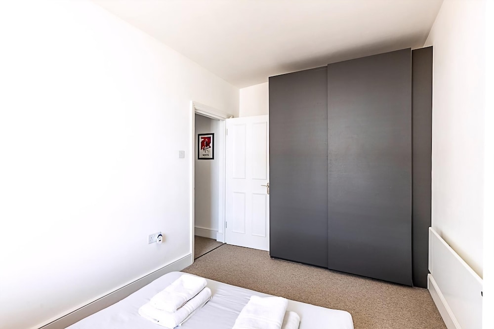 Stylish East London Flat Near Spitalfields Market
