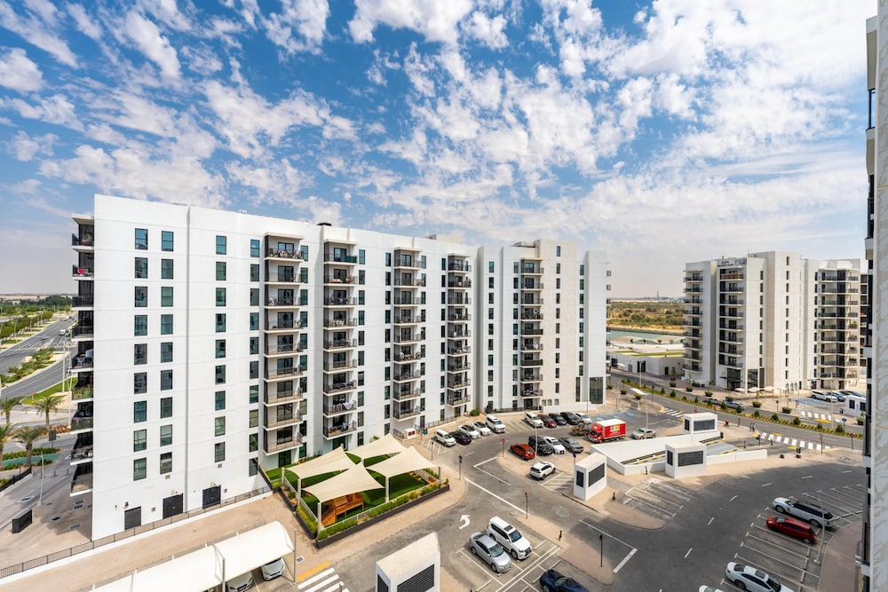 Chic Apt on Yas Island cls to ALL Main Attractions