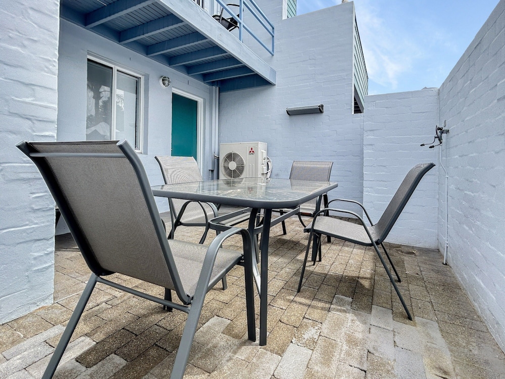 3-bed With Alfresco Dining & Pool in Batemans Bay