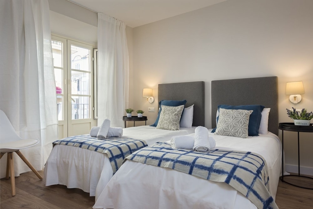 Genteel Home Picasso III