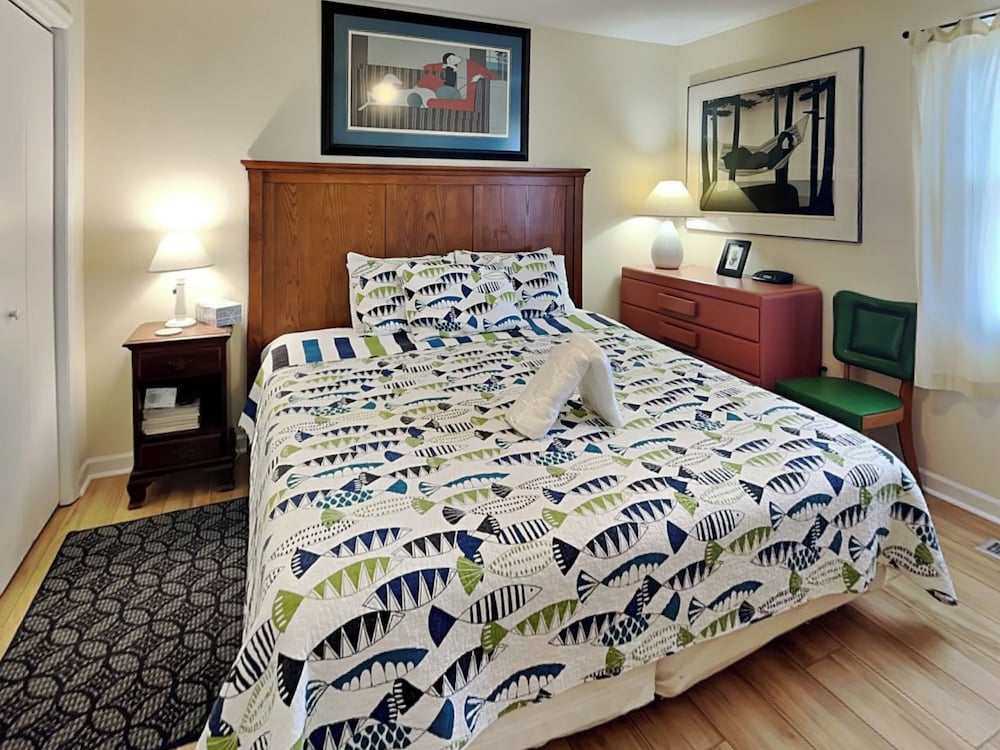 Sassy Seahorse by Topsail Realty