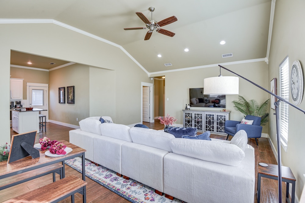 Centrally Located Abilene Home Near ACU & Downtown view 3