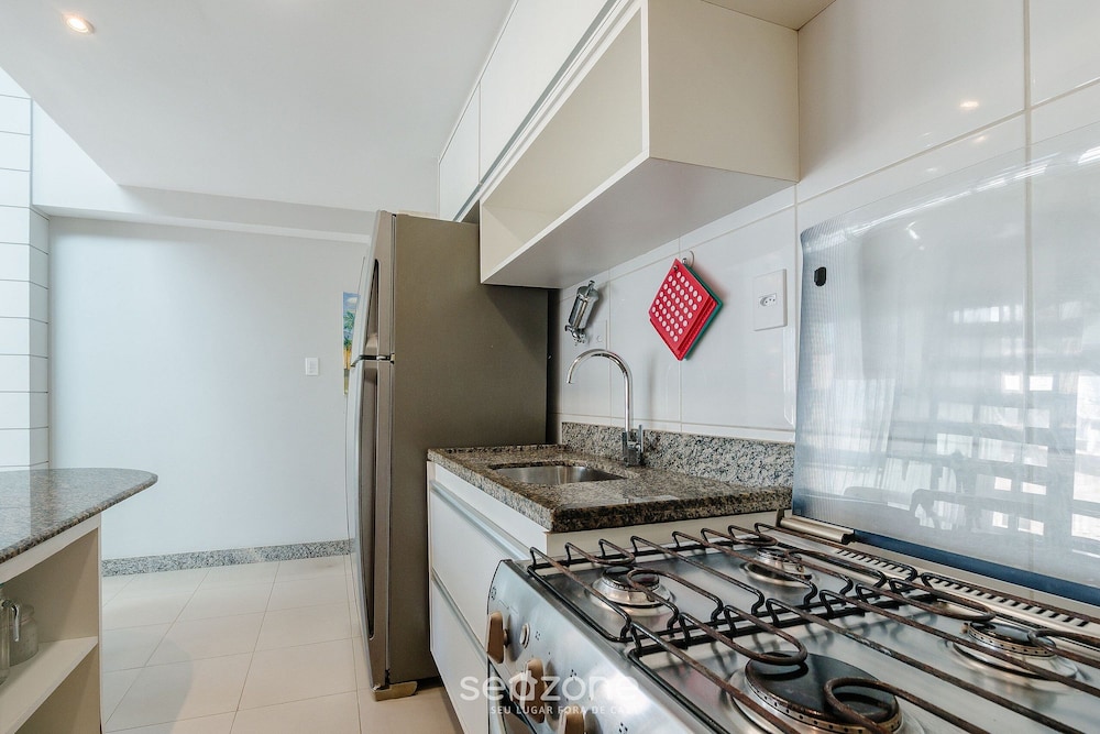 Apt With Jacuzzi and Sea View in Rio Vermelho Enc0307