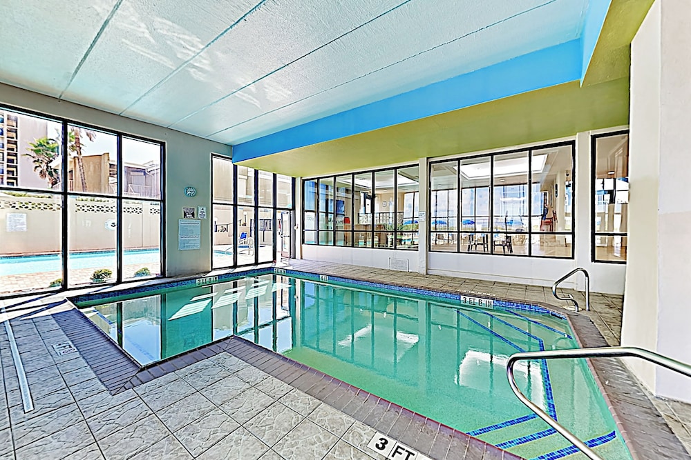 Gulf-front 2BR w/ Resort Amenities, Beach Access