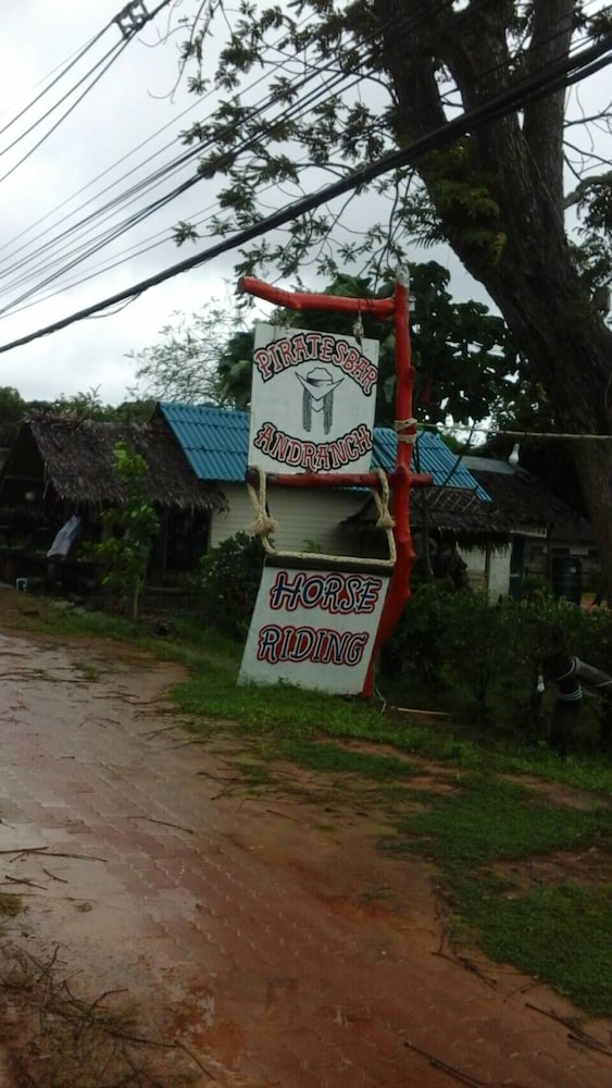 Best Stay Hostel At Lanta