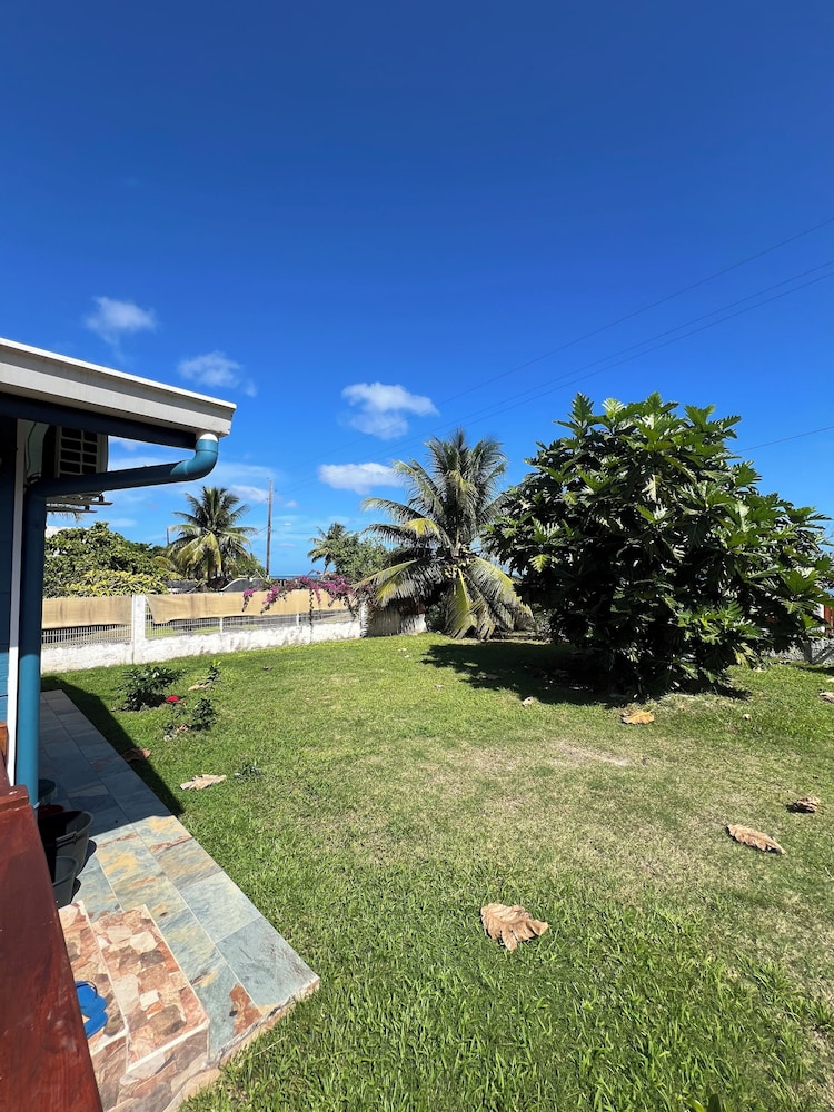 Maison Bleue view 4