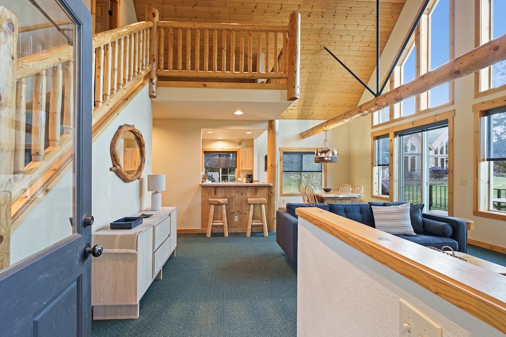 Red Wing Nest 3 Bedroom Home