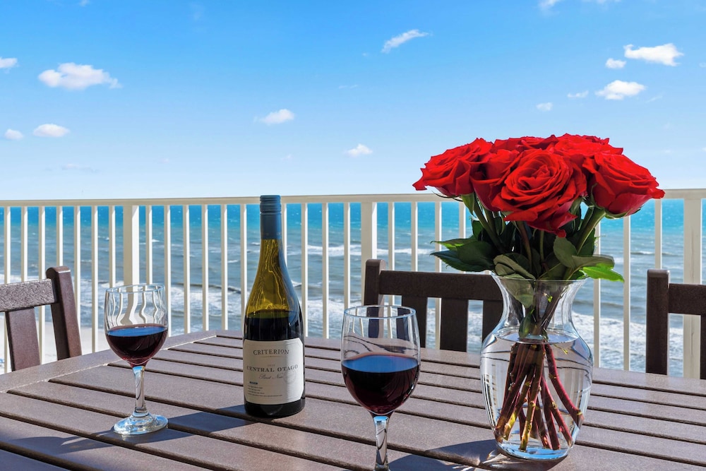 Beachfront Condo w/ Ocean Views + Pool Access Emerald Isle 808 by Avantstay