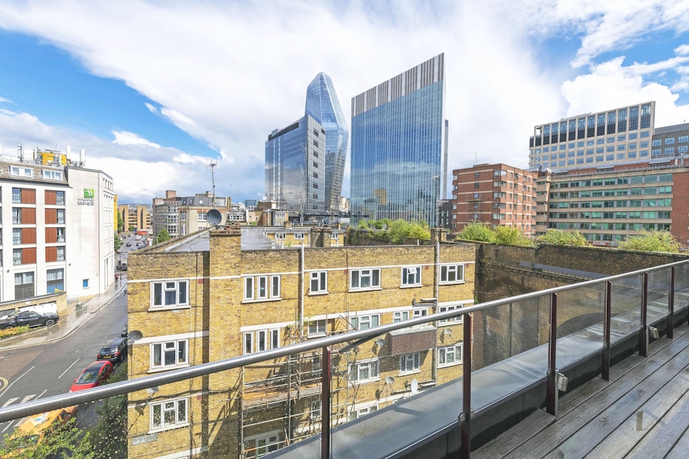 Accomodo London Waterloo - Luxury & Spacious Triplex Penthouse on Southbank
